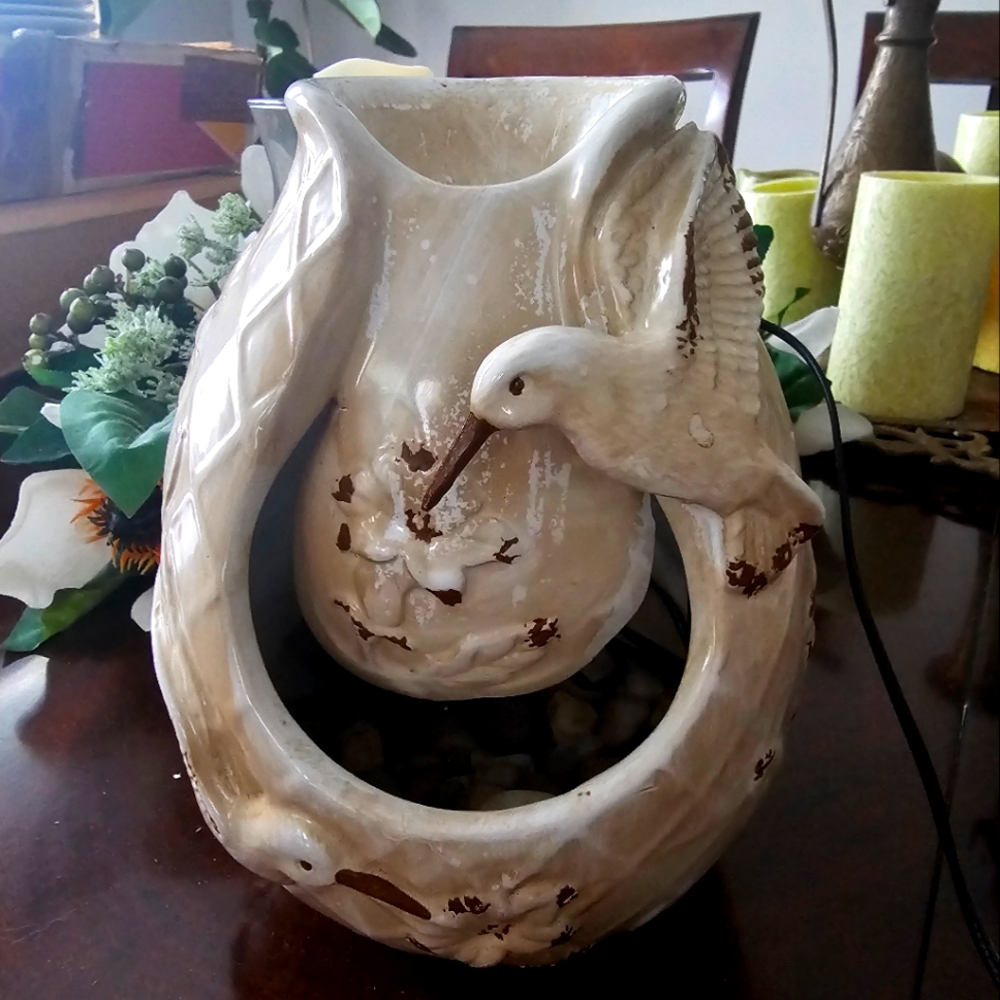 Cracker Barrel hummingbird water fountain